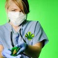 Cannasoof: Is er een dokter in de zaal?