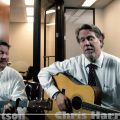 LOL - Advocaten Hutson & Harris zingen 'Don't Eat Your Weed'